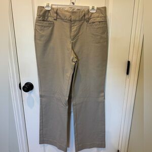 Gap stretch curvy fit size 12 khaki pants